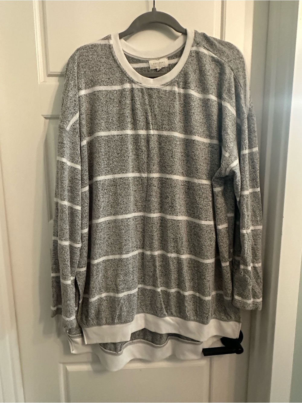 Women’s tunic-length sweater. Soft. Size 1X